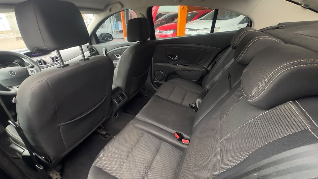 RENAULT FLUENCE 2.0 DYNAMIQUE MANUAL COMPLETO — mídia 9