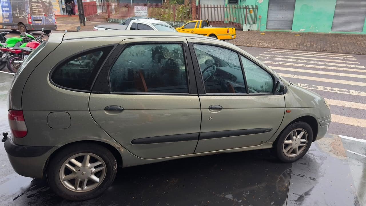 RENAULT SENIC 1.6 MANUAL — mídia 5