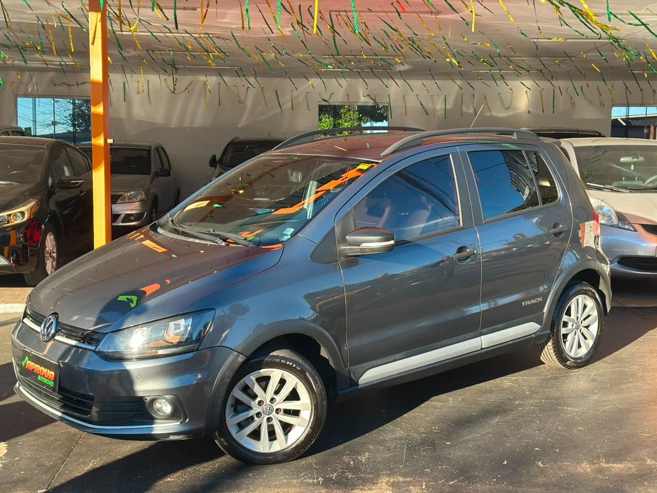 Volkswagen Fox Track 1.0 Completo 2017 — mídia 11