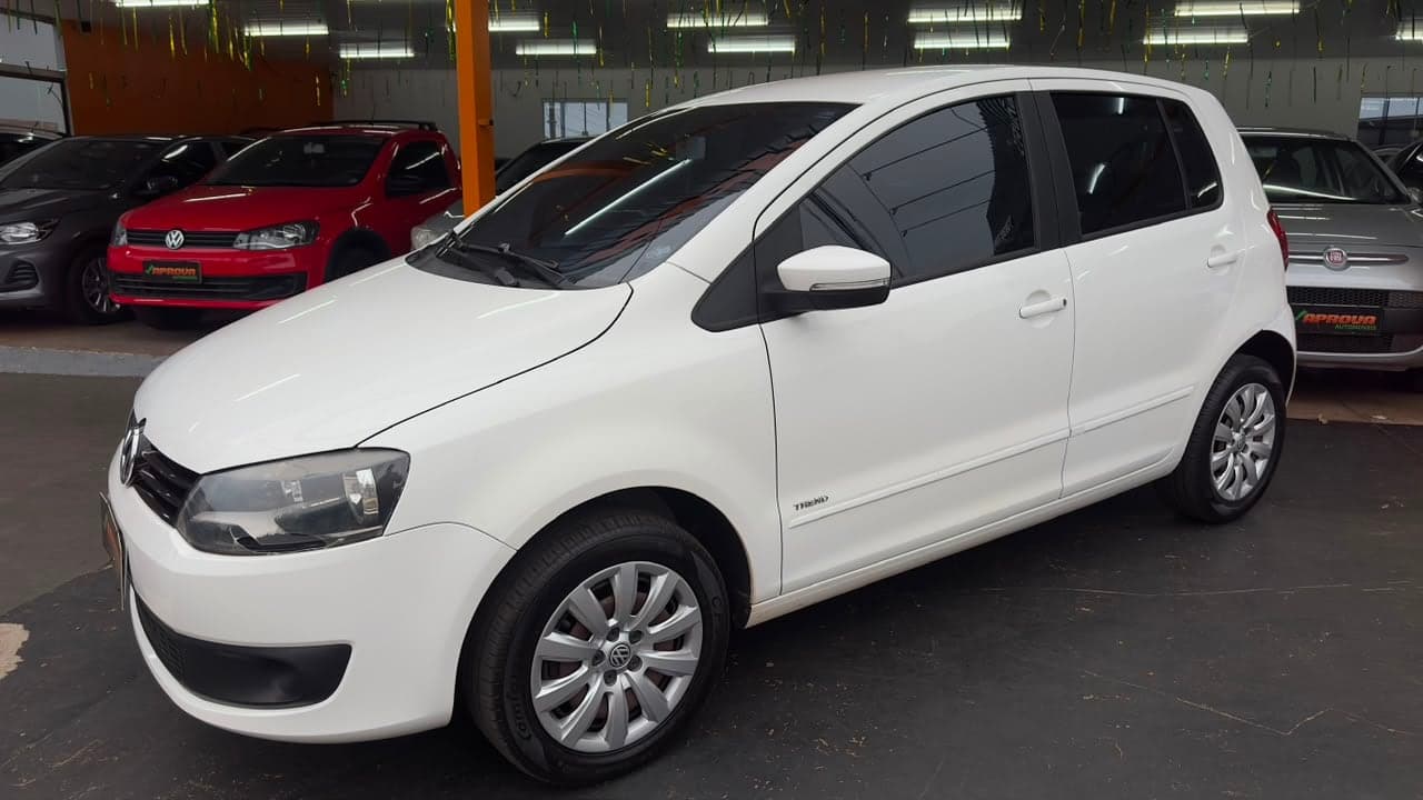 VOLKSWAGEN FOX 1.0 COMPLETO UNICO DONO — mídia 2