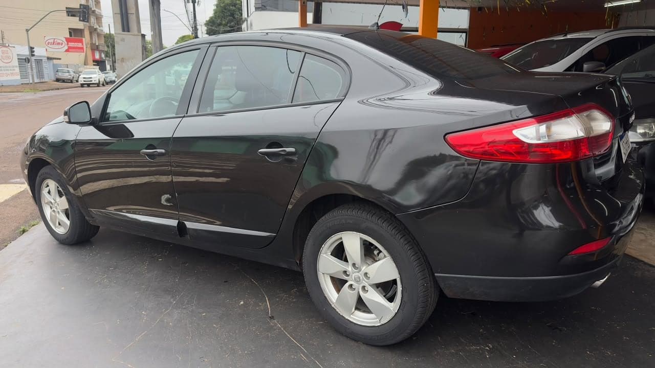 RENAULT FLUENCE 2.0 DYNAMIQUE MANUAL COMPLETO — mídia 7