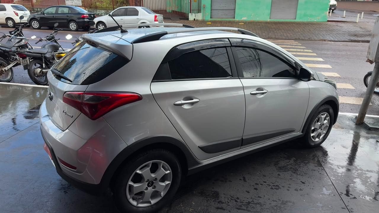 Hyundai HB20X Premium 1.6 Manual 2014 — mídia 3