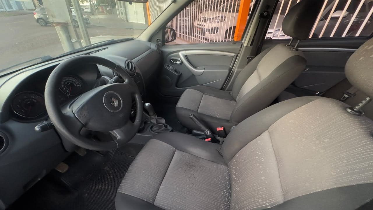 RENAULT LOGAN 1.6 EXPRESSION COMPLETO — mídia 8
