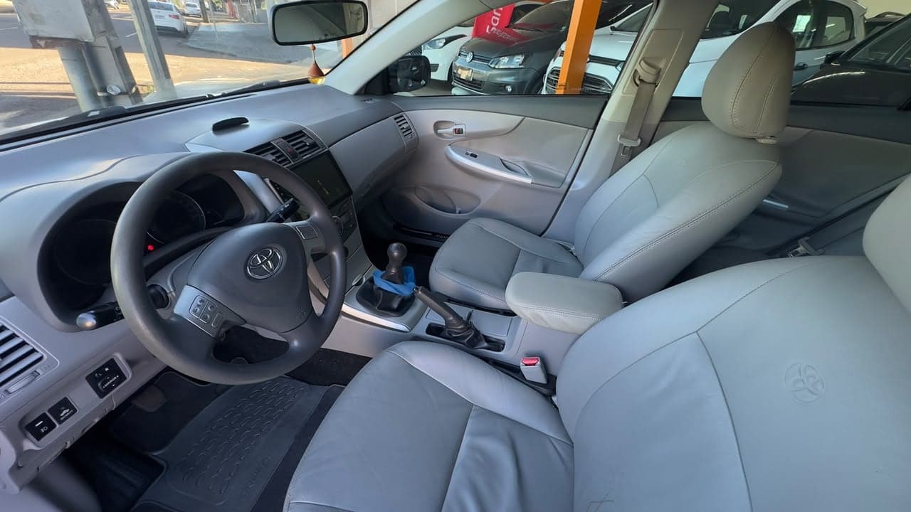 TOYOTA COROLLA GLI 1.8 MANUAL COMPLETO — mídia 8