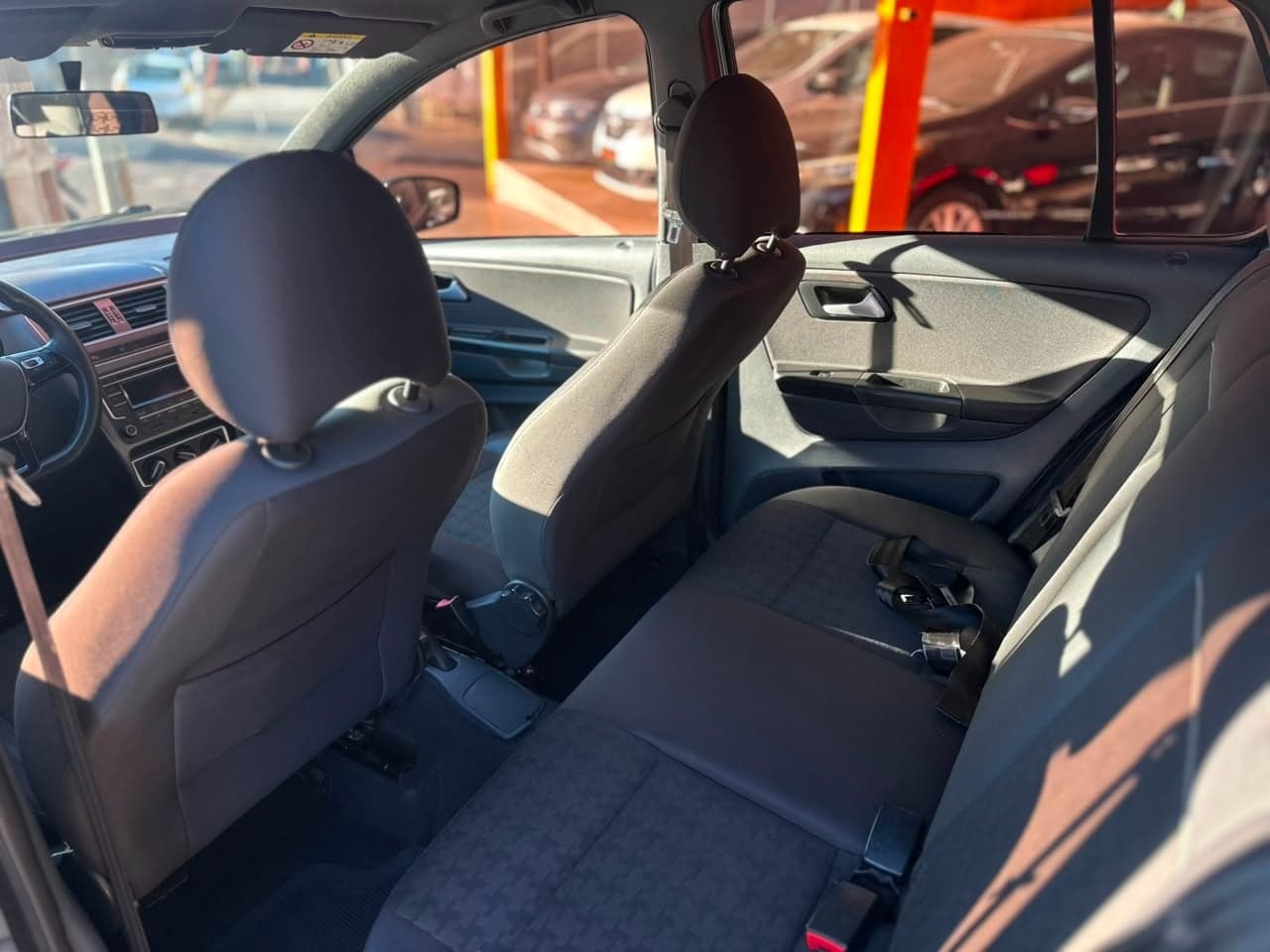 Volkswagen Fox Track 1.0 Completo 2017 — mídia 4