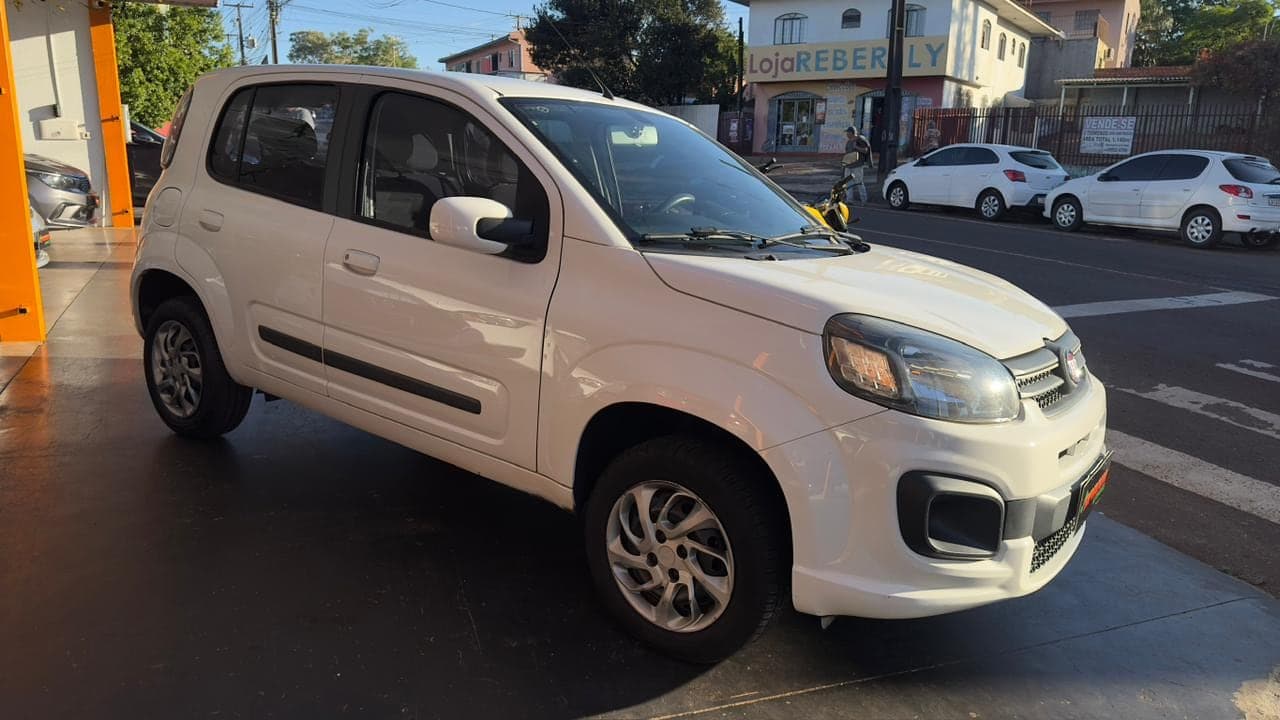 FIAT UNO 1.0 DRIVE COMPLETO — mídia 5