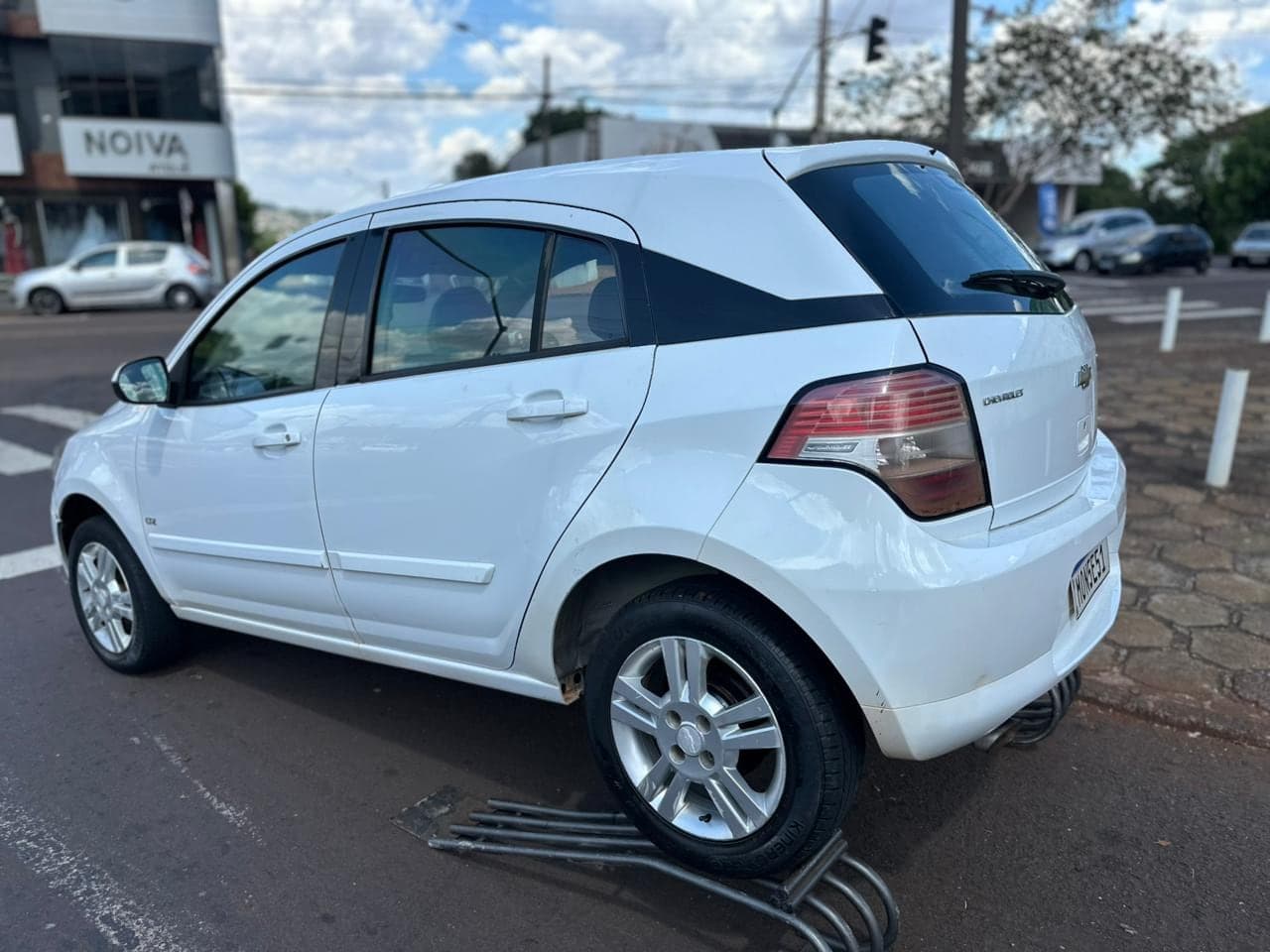 Chevrolet Agile 1.4 Completo 2011 — mídia 8