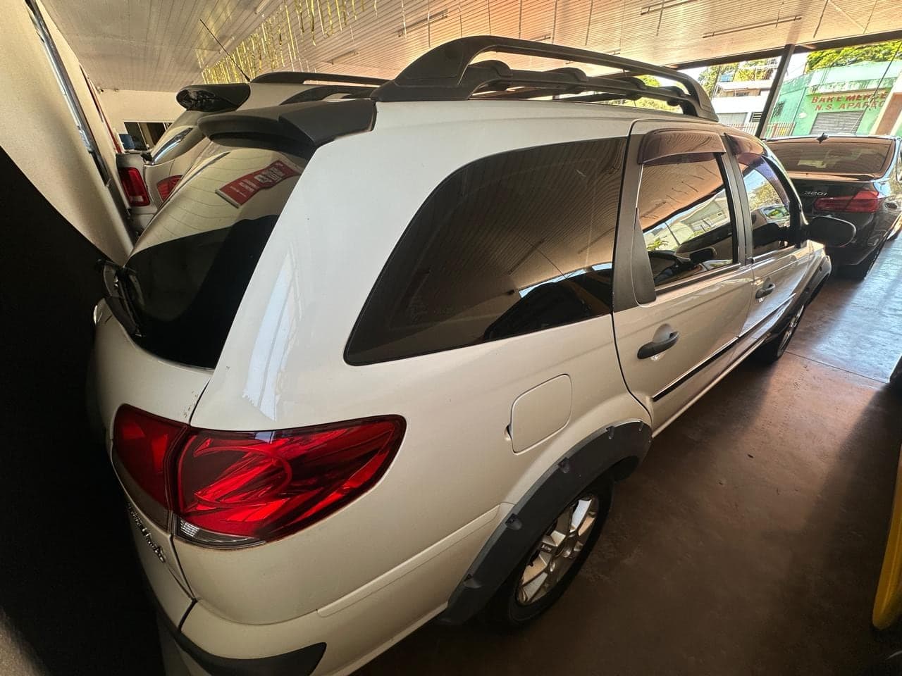 Fiat Palio Weekend 1.4 2010 — mídia 2