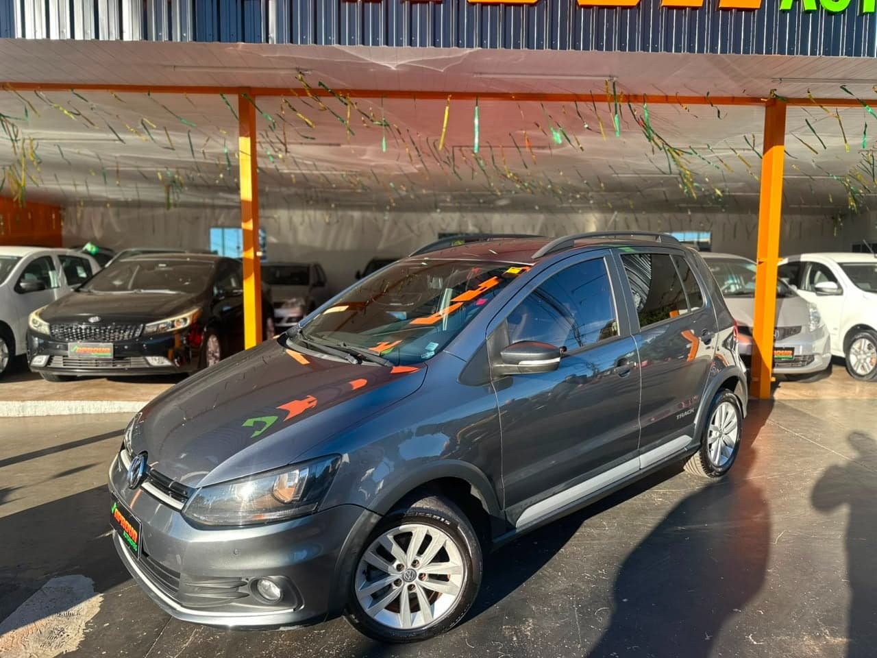 Volkswagen Fox Track 1.0 Completo 2017 — mídia 9