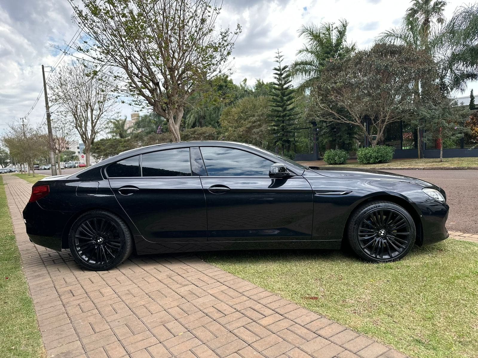 BMW 640i Coupé 6cc Turbo 2014 — mídia 4
