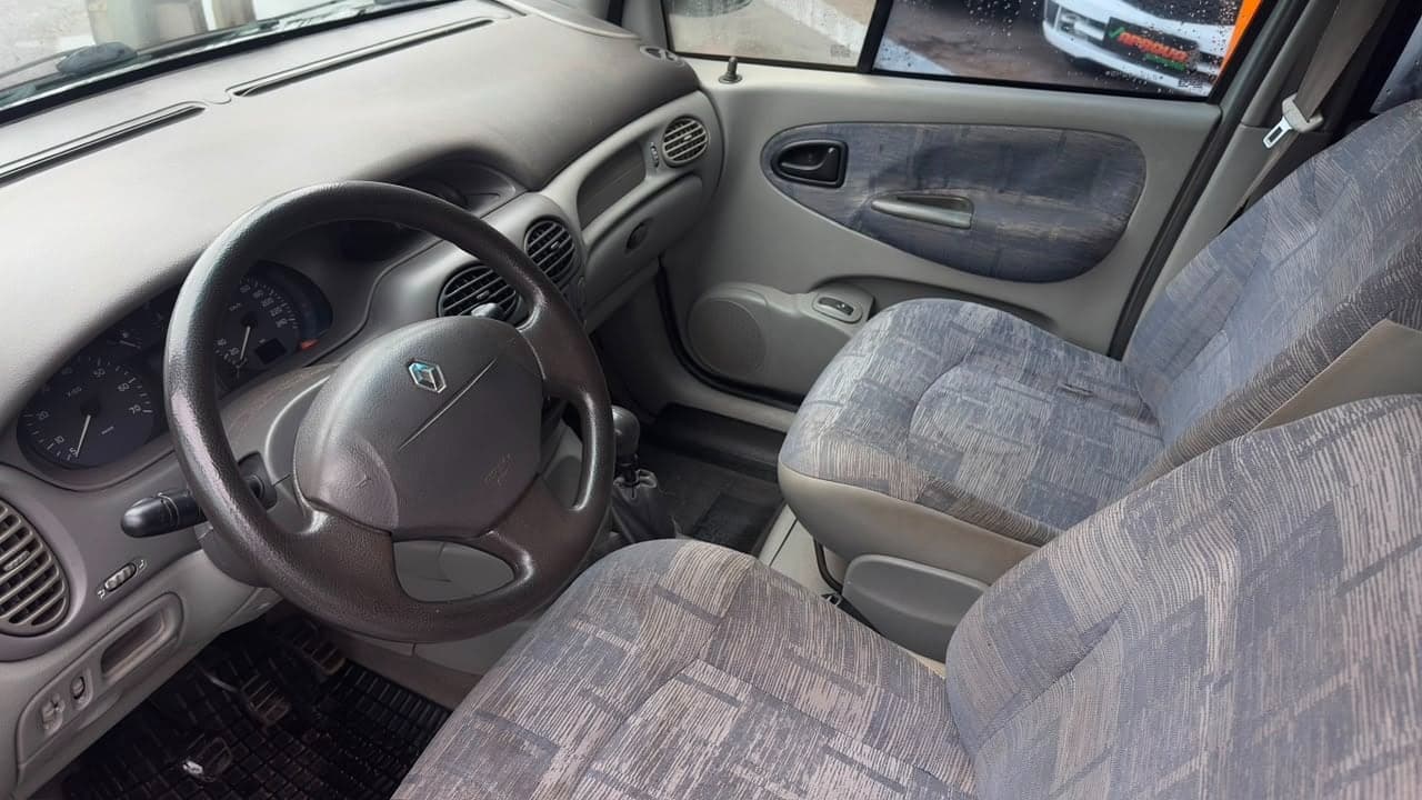 Renault Scénic 1.6 (Repasse) 2002 — mídia 3