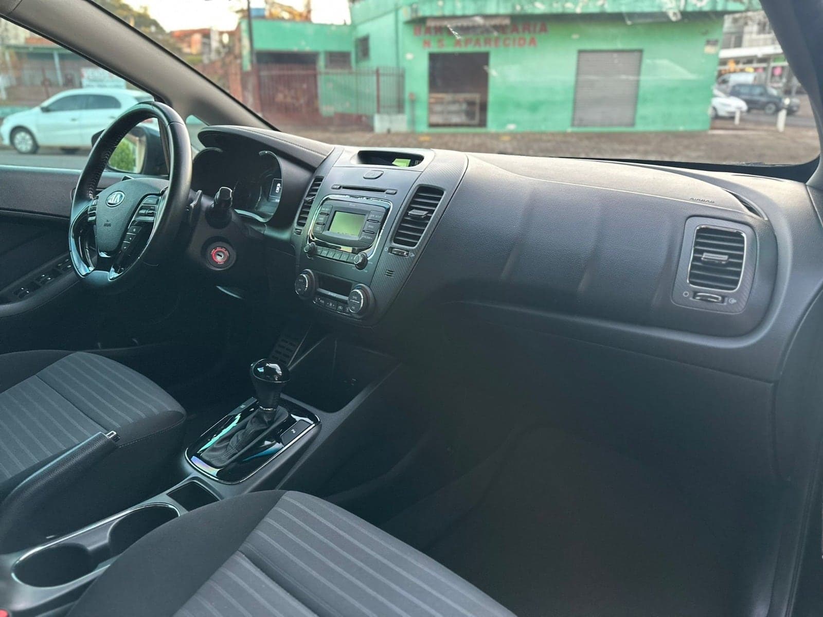 Kia Cerato 1.6 Automático 2019 — mídia 5