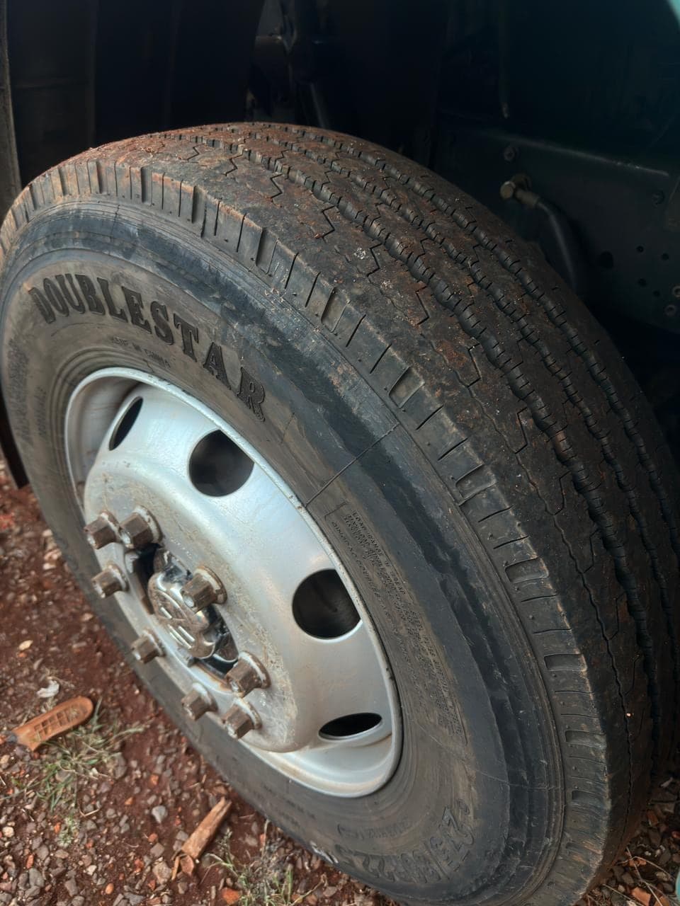 Volkswagen 13-180 6cc com Sider 2008 — mídia 7