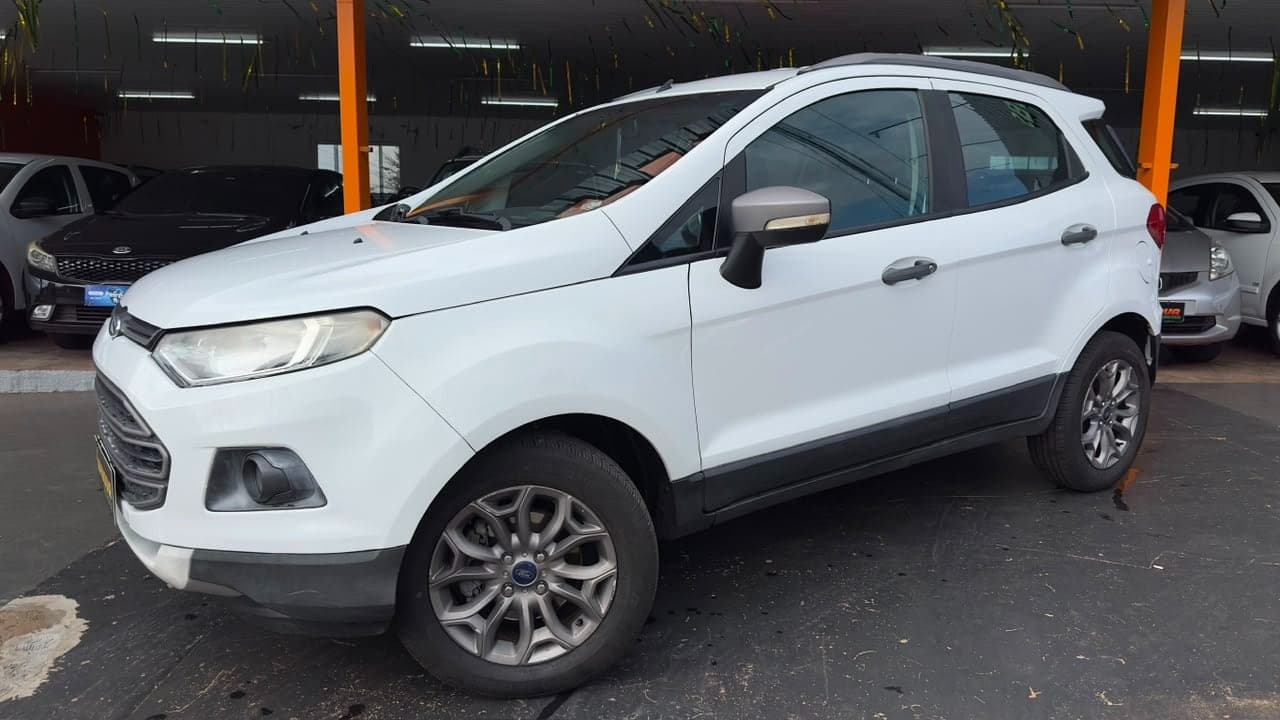 Ford EcoSport Freestyle 1.6 2015 — mídia 2