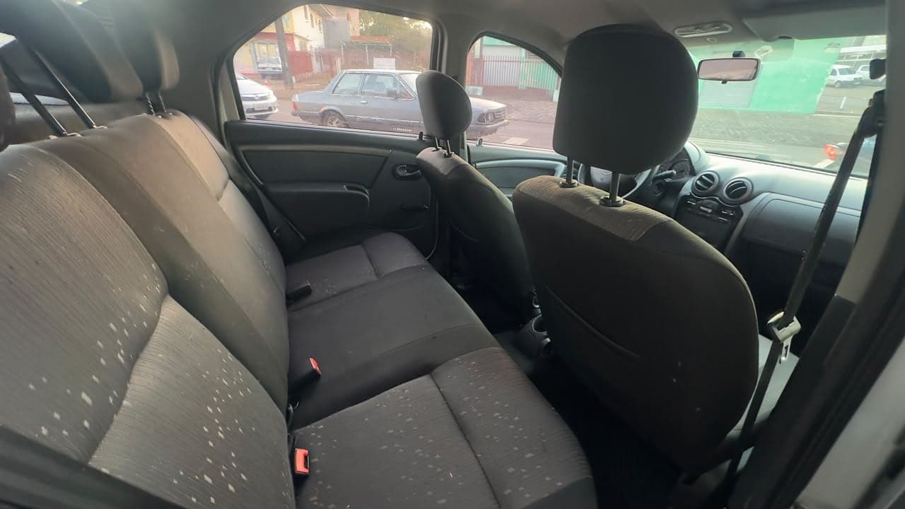 RENAULT LOGAN 1.6 EXPRESSION COMPLETO — mídia 11