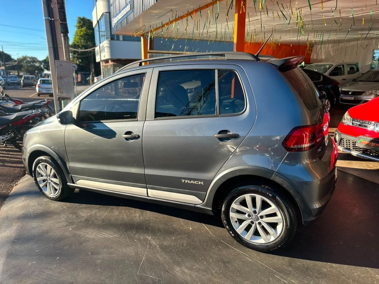 Volkswagen Fox Track 1.0 Completo 2017 — mídia 5