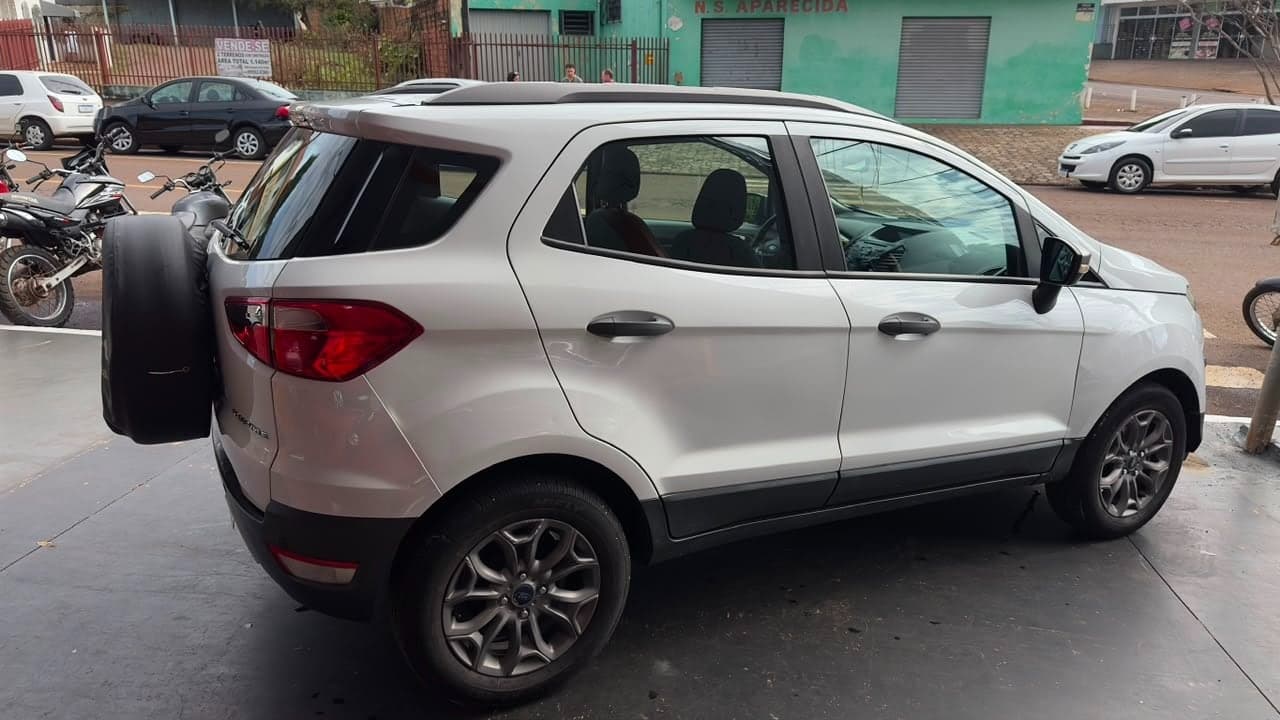 Ford EcoSport Freestyle 1.6 2015 — mídia 6