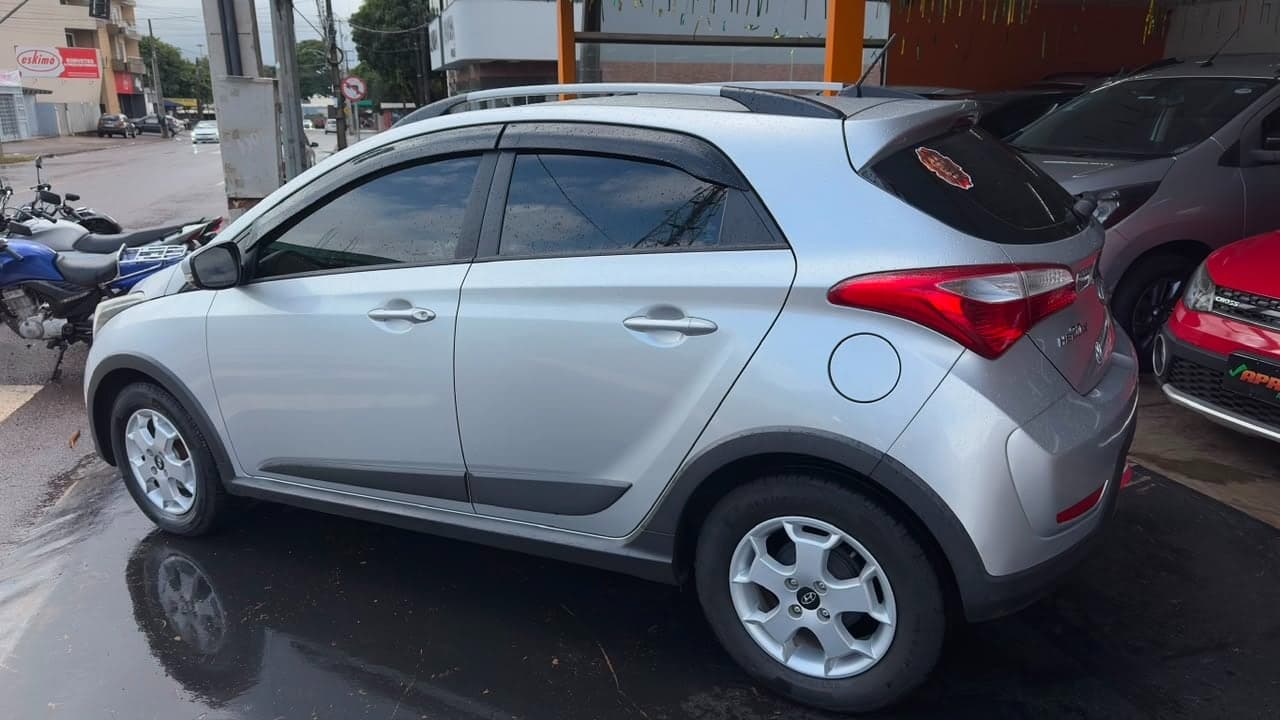 Hyundai HB20X Premium 1.6 Manual 2014 — mídia 8