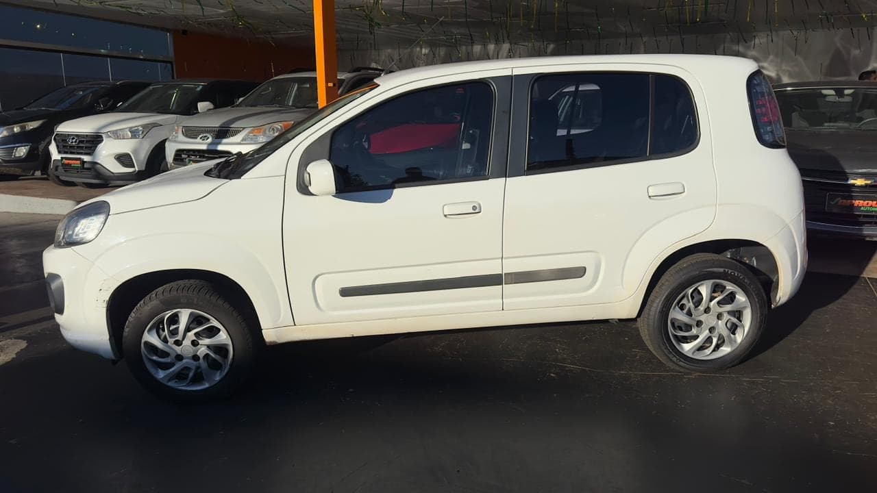FIAT UNO 1.0 DRIVE COMPLETO — mídia 3