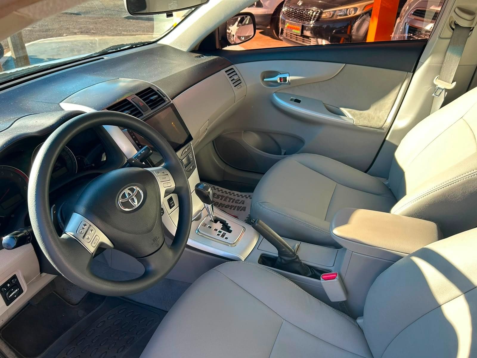 Toyota Corolla XEi 2.0 Aut. Completo 2012 — mídia 3