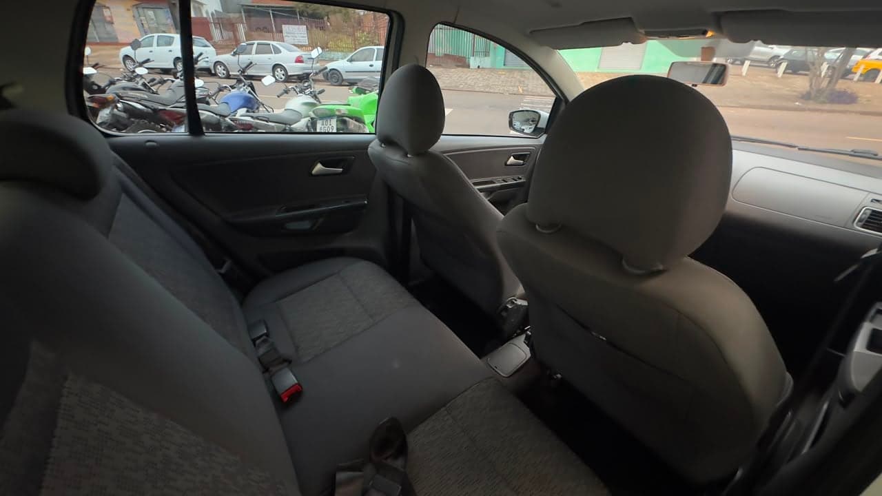 VOLKSWAGEN FOX 1.0 COMPLETO UNICO DONO — mídia 8