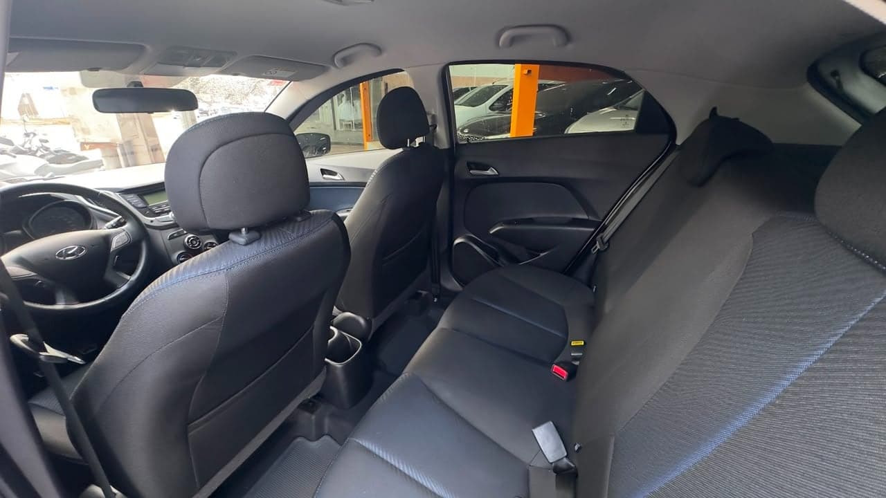 Hyundai HB20X Premium 1.6 Manual 2014 — mídia 6