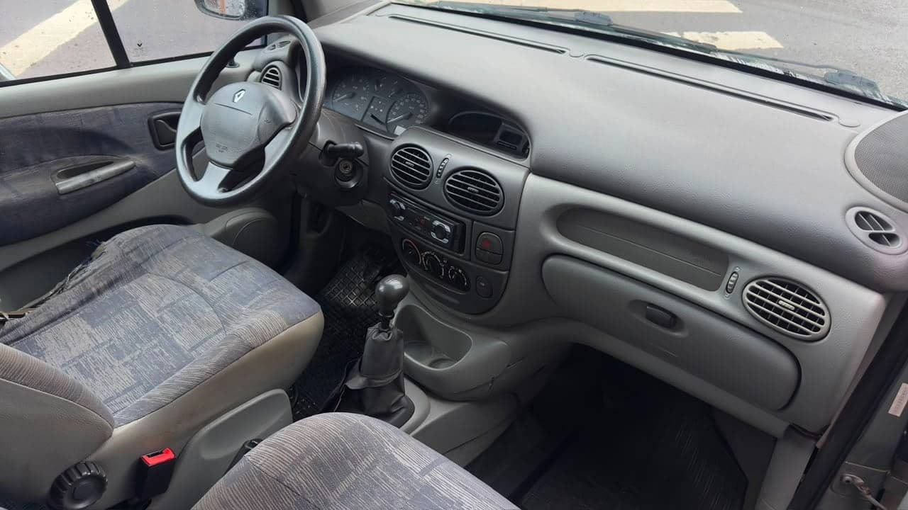 Renault Scénic 1.6 (Repasse) 2002 — mídia 5