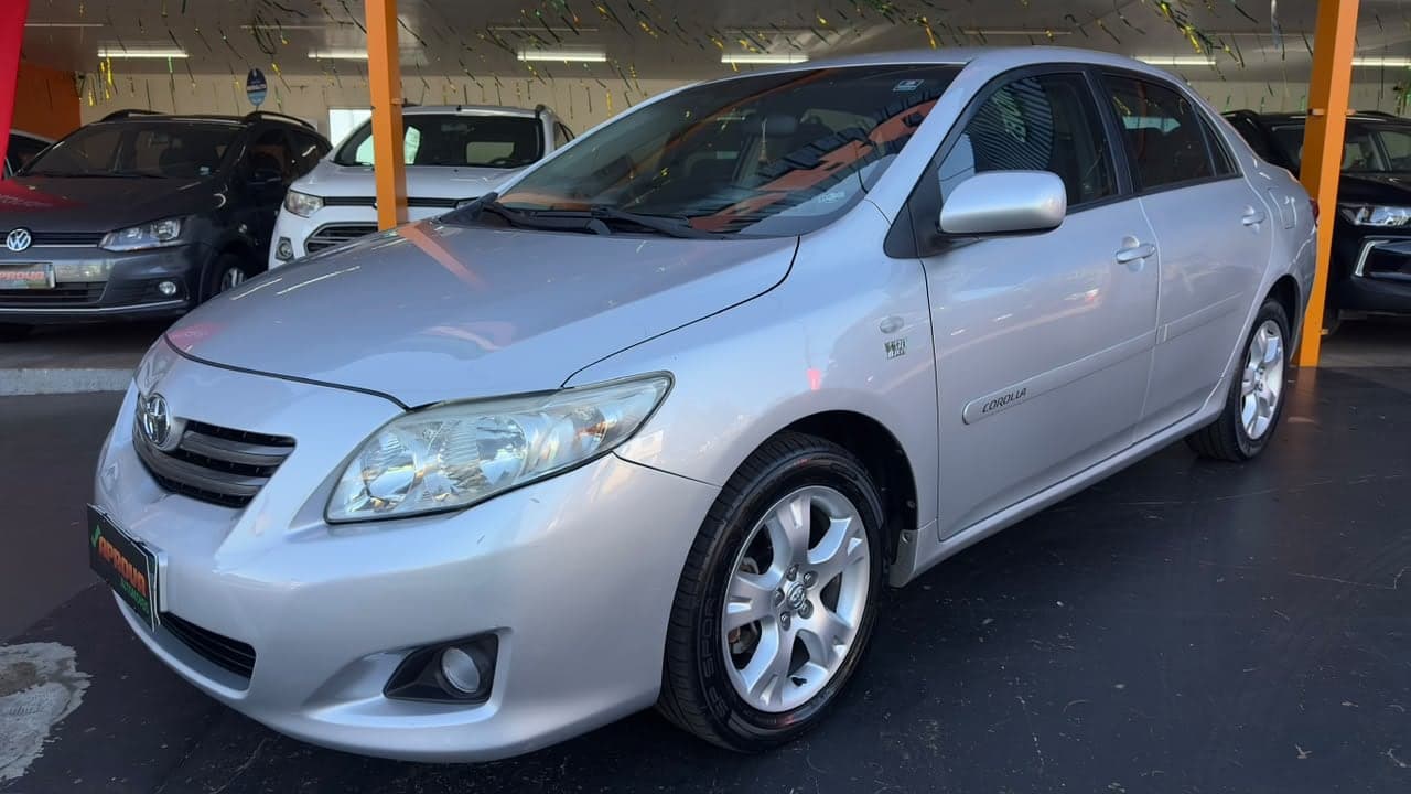 TOYOTA COROLLA GLI 1.8 MANUAL COMPLETO — mídia 2