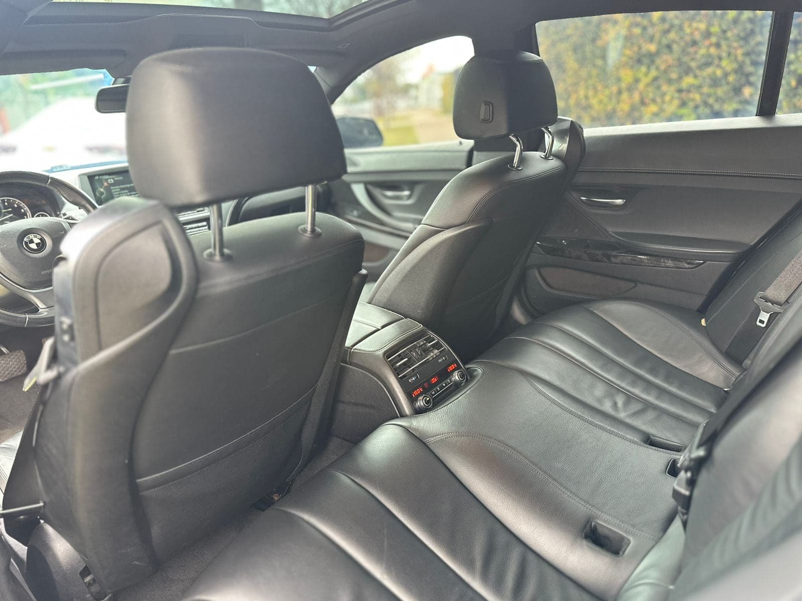 BMW 640i Coupé 6cc Turbo 2014 — mídia 8