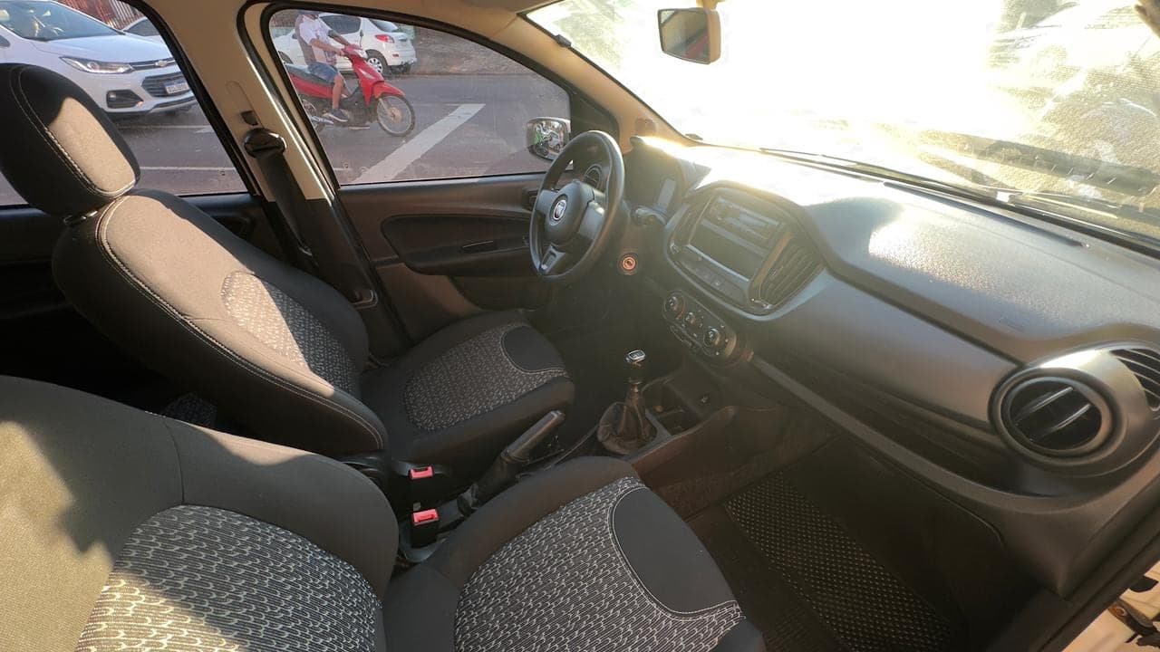 FIAT UNO 1.0 DRIVE COMPLETO — mídia 10