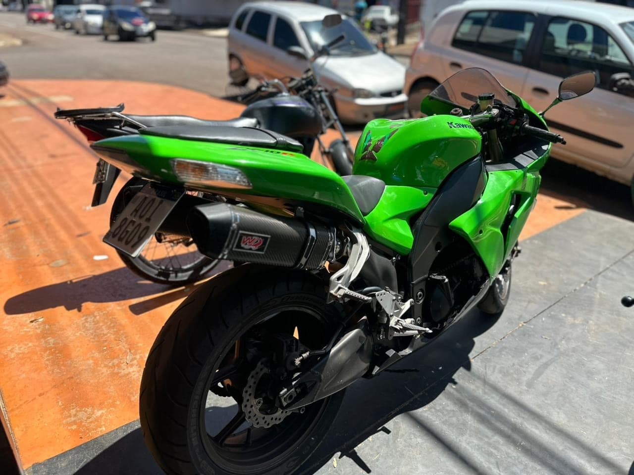 KAWASAKI NINJA ZX-10 1000CC — mídia 3
