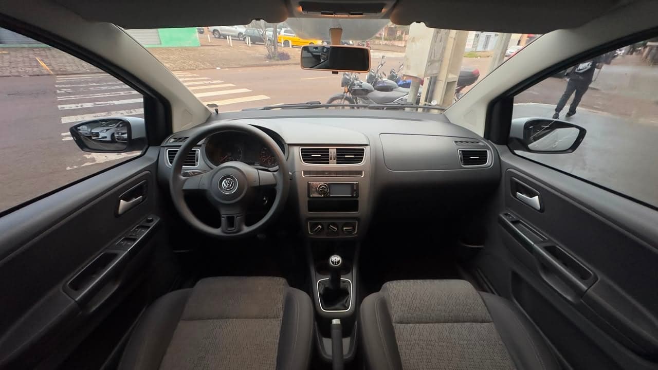 VOLKSWAGEN FOX 1.0 COMPLETO UNICO DONO — mídia 9